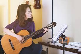 We've made sure to include the apps that are as efficient as they are user friendly. Best Way To Learn Guitar At Home Today 9 Easy Tips