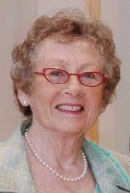 Sandra Currier's Instagram, Twitter & Facebook