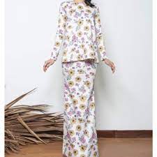 Mek kembang cotton is one of the best online stores that provide malaysian culture clothes at discounted prices. Mek Kembang Cotton Hasna Size L New Shopee Malaysia