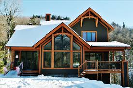 Description Chalet 13 Chemin Des Skieurs Les Chalets Alpins Stoneham Hebergements Touristiques Alpine House House Exterior Dream Cottage