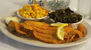 The delightful dishes on the daily and catering menus at soul food kitchen are famous family recipes that have been passed down from generation to generation. Soul Food Southern What To Call Traditional Black Cooking And Where To Find The South Side S Best Chicago Tribune