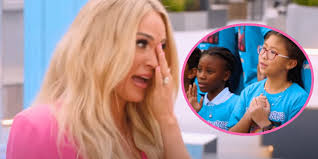 Children's Choir Makes Carrie Underwood Cry With Inspiring Cover Of "So  Small"