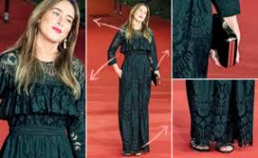 Some critics had dismissed maria elena boschi as too inexperienced to be considered a serious boschi, meanwhile, has become a lightning rod for the crisis: Maria Elena Boschi I Suoi Scivoloni Di Stile In Quattro Look Io Donna