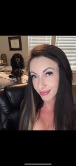 You look lovely mom, would be a shame if someone were to….. photobomb.”  Let's be real, we know who the photobomb is (me). This is her photo shoot😅 