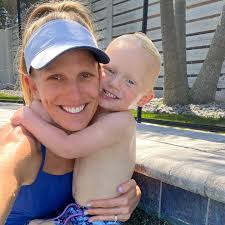 Teaching babies to swim! One of the world's most rewarding jobs! 😎 ☀️ 💦