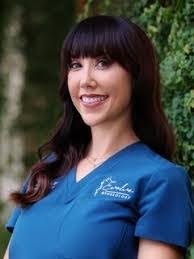 Toni Hodges's Instagram, Twitter & Facebook