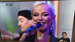 Rute marlene pereira alves (barreiro, barreiro, 19 de março de 1978), conhecida artisticamente como ruth marlene, é uma cantora portuguesa de música ligeira estrela do panorama da música popular. Ruth Marlene En Direct Sur Rtpi Youtube