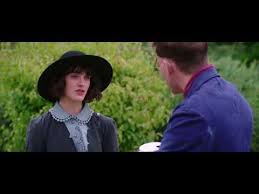 Natur ist ihr ein graus, bedeutet sie doch willkür und chaos. Clip Ita This Beautiful Fantastic Giardino Alfie Jessica Brown Findlay Tom Wilkinson Film Youtube