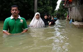 Info terkini jumlah mangsa, bantuan yang diberikan & kawasan serta jaajahan yang terlibat. Kelantan Jumlah Mangsa Banjir Turun Mendadak