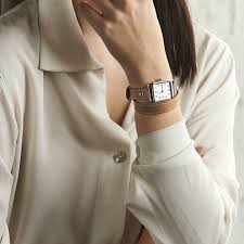 Selain menentukan model jam tangan, pria perlu memikirkan beberapa pertimbangan sebelum membeli jam tangan pria. Deretan Jam Tangan Khusus Wanita Bertangan Kurus Jam Kita