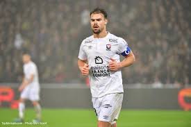 The rennes captain is out of contract in june. Mercato Rennes Da Silva Dans Le Viseur De La Direction