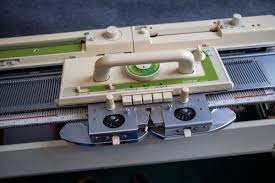 It doesn't matter if you're a complete newbie or you've been knitting for years and are looking for inspiration. My Knitting Machine Tin Can Knits