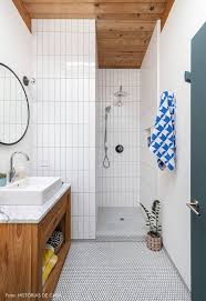 As the name suggests, a midcentury look is based on the design elements from the middle of the 20 th century. 56 Trendy Mid Century Modern Bathrooms To Get Inspired Digsdigs