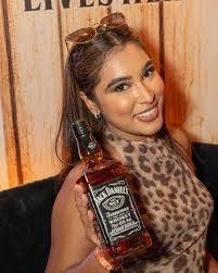 Anita Sylvester's Instagram, Twitter & Facebook