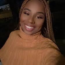 Alaina Renee's Instagram, Twitter & Facebook