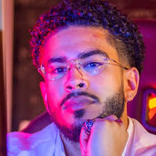 Andy Acevedo's Instagram, Twitter & Facebook