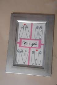 Geburtstagsgeschenk Freundin Mit Baby Http Www Geburtstagstorte1 Net Geburts In 2020 Geschenke Zur Geburt Madchen Geschenke Zur Geburt Basteln Geschenke Fur Madchen