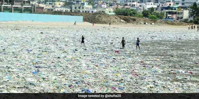 Juhu Beach Turns Into A Sea Of Garbage, Courtesy Mumbai Rains | News