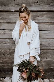 Maybe you would like to learn more about one of these? Brautstola Warm Zum Boho Brautkleid Zweiteiler Braut Stola Braut Brautjacke