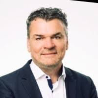 Alexander Bott's Instagram, Twitter & Facebook