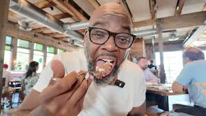 WHO HAS THE BEST CHICKEN FRIED STEAK IN TEXAS?/ SEGMENT#2 /GEORGES  RESTAURANT/ WACO,TEXAS