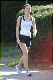 Emma Watson Sophomore Year At Brown University Photo 2483699 Emma Watson Pictures Just Jared