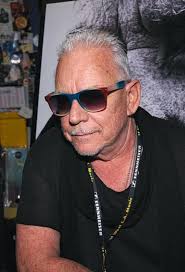 Happy birthday to the OG Hood, Eric Bloat !