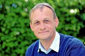 Adjungeret Professor Dr. Helmut Mu ller-Enbergs