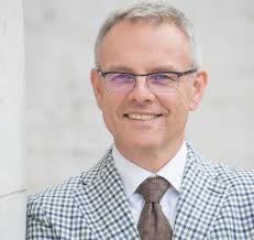 We are delighted to announce that Dr. Roland Mueller currently serves as  CEO of OSRAM China, effective since today, April 1. In this role, Roland is  based in Shanghai and responsible for