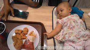 Tak tau nak makan apa so kfc pengkalan chepa drive thru jadi pilihan lagi la kali ni walaupun awal² tadi cam teringin nak makan ayam goreng pedas mc donald. Kfc Super Jimat Box Jimat Ke Ceritera Si Gadis Biru
