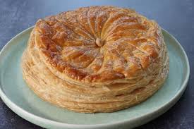 Recette Galette Des Rois Au Chocolat Et Feve Tonka En Video Recette Galette Des Rois Chocolat Recette Galette Des Rois Galette Des Rois