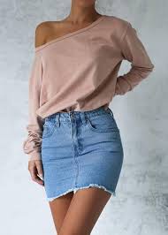 Kot Etek Kombinleri Mavi Kisa Etek Pudra Tek Omzu Acik Uzun Kollu Bluz Acik Bluz Etek Kisa Kollu Kombinleri Fashion Fashion Outfits Denim Skirt Outfits