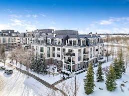 Douglas Glen Luxury REALTORS®: Calgary Luxury Real Estate Agents