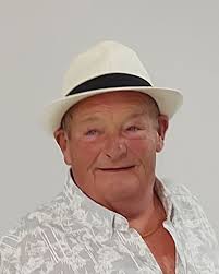 Mr David Ronald Robinson of Old Whittington has passed away at Chesterfield  Royal Hospital aged 74. Born in Chesterfield, Dave had lived locally for  the last 30 years. Until retirement, he was