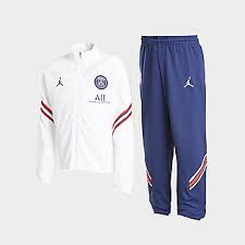 The capital club has already added georginio wijnaldum and gianluigi donnarumma. Paris Saint Germain Trikots Fussballbekleidung Jd Sports