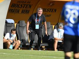 7) și radu boboc (min. Viitorul Chindia TargoviÈ™te 4 1 Recital Spectaculos ReuÈ™it De Echipa Lui Gheorghe Hagi Gabi Iancu Golul Cu NumÄƒrul 18 Din Acest Campionat Rivaldinho A Izbutit Dubla