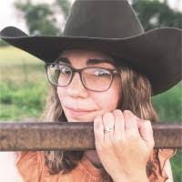 Crystal Osburn's Instagram, Twitter & Facebook