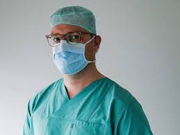 Diskussionen wie diese um die villa von jens spahn fürchten politiker wie der teufel das weihwasser. Jens Spahn Und Seine Verwandlung Fruher Hart Heute Lieber Herzlich Der Spiegel