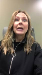 Kelly Gill's Instagram, Twitter & Facebook