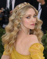 The Most Stunning Met Gala Hair And Make Up Looks You Need To See Asap Coiffure Coiffure Soiree Idee Coiffure Facile
