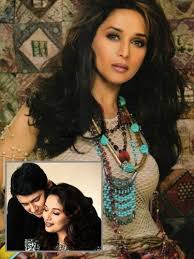 Best Black Actresses In Their 30s 7 Sizzling Bollywood Divas Who Married In Their 30s Bollywood Celebrities Bollywood Madhuri Dixit
