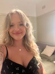 Let's welcome our new members! This Basic info helps everyone Please : ) 1.  Suburb 2. lease length 3. How many people in total 4. Amount PCM ( Rent x  52 weeks /