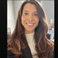 Laura Mccool's Instagram, Twitter & Facebook