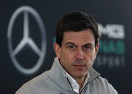 Todas las noticias sobre sergio pérez mendoza publicadas en el país. Mercedes Boss Toto Wolff Taunted By Red Bull After Dramatic Sergio Perez Win The Independent
