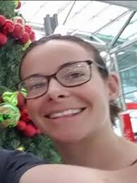 Surfista bate em tubarão para salvar a esposa de ataque na Austrália