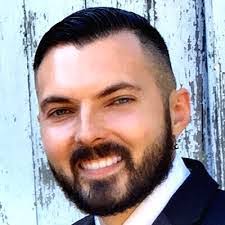 Paula Marton's Instagram, Twitter & Facebook