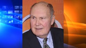 Willard scott — the legendary today weatherman known for his exuberant personality and launching the tradition of celebrating fans who . Ez0q54jtbgse7m
