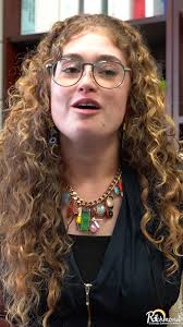 Congratulations to WJBF NewsChannel 6 Golden Apple winner Laurel Carter.  Carter a is a Kindergarten teacher at Diamond Lakes Elementary. Her segment  with Brad Means WJBF will air tonight.