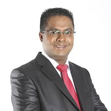 Christopher MATHEW 750x750