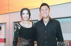 Tunku harunarasheed putra is married to amelia thripura henderson. Facebook